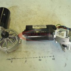 Ablaktörlő motor