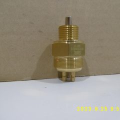 Tolatólámpa kapcsoló M18X1,5