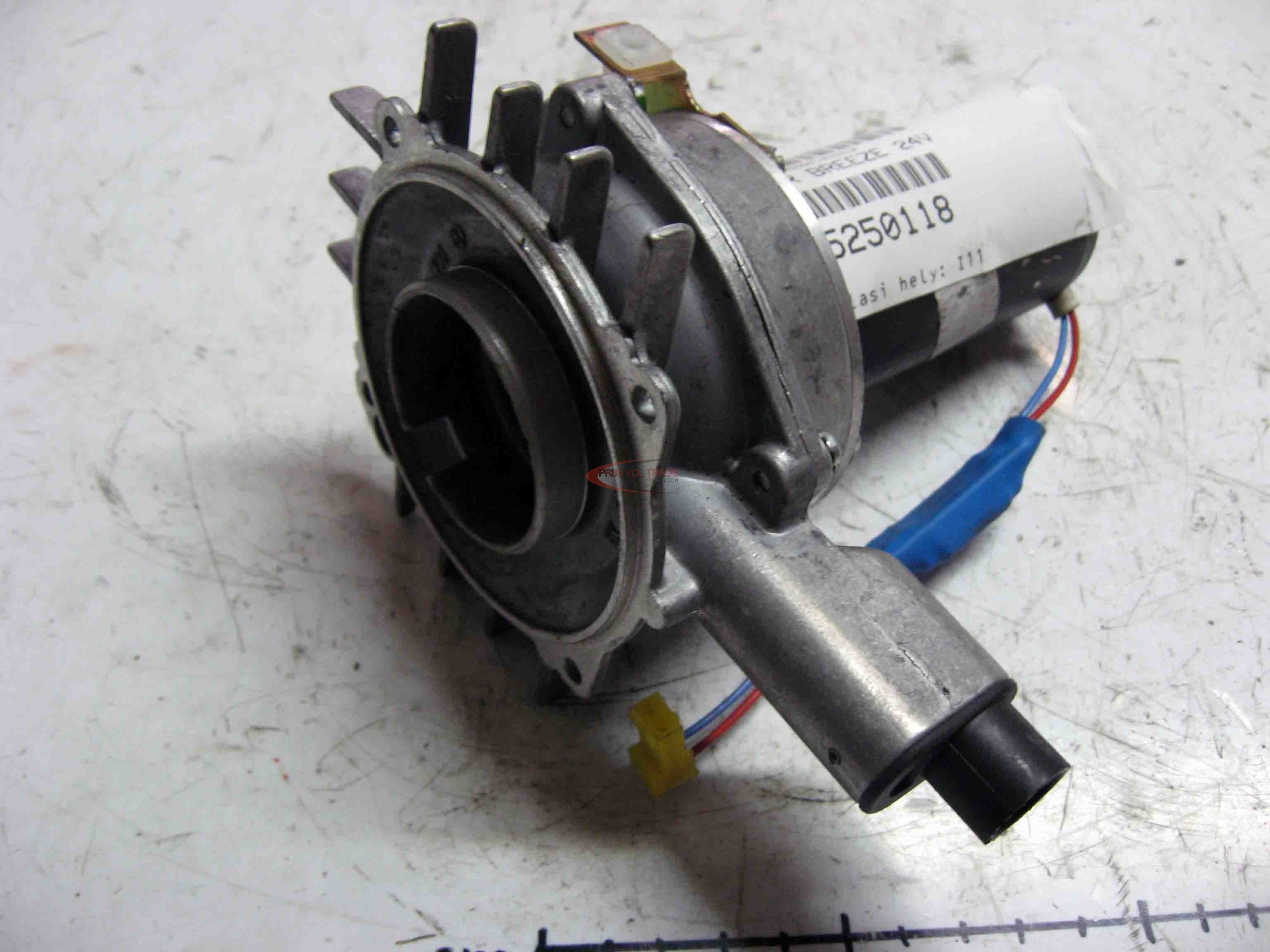 580_0.jpg Motor BREEZE 24V