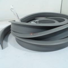 Lépcsőszeg műanyag 30mmX15mm