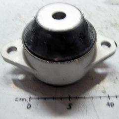 Motortartó gumirugó