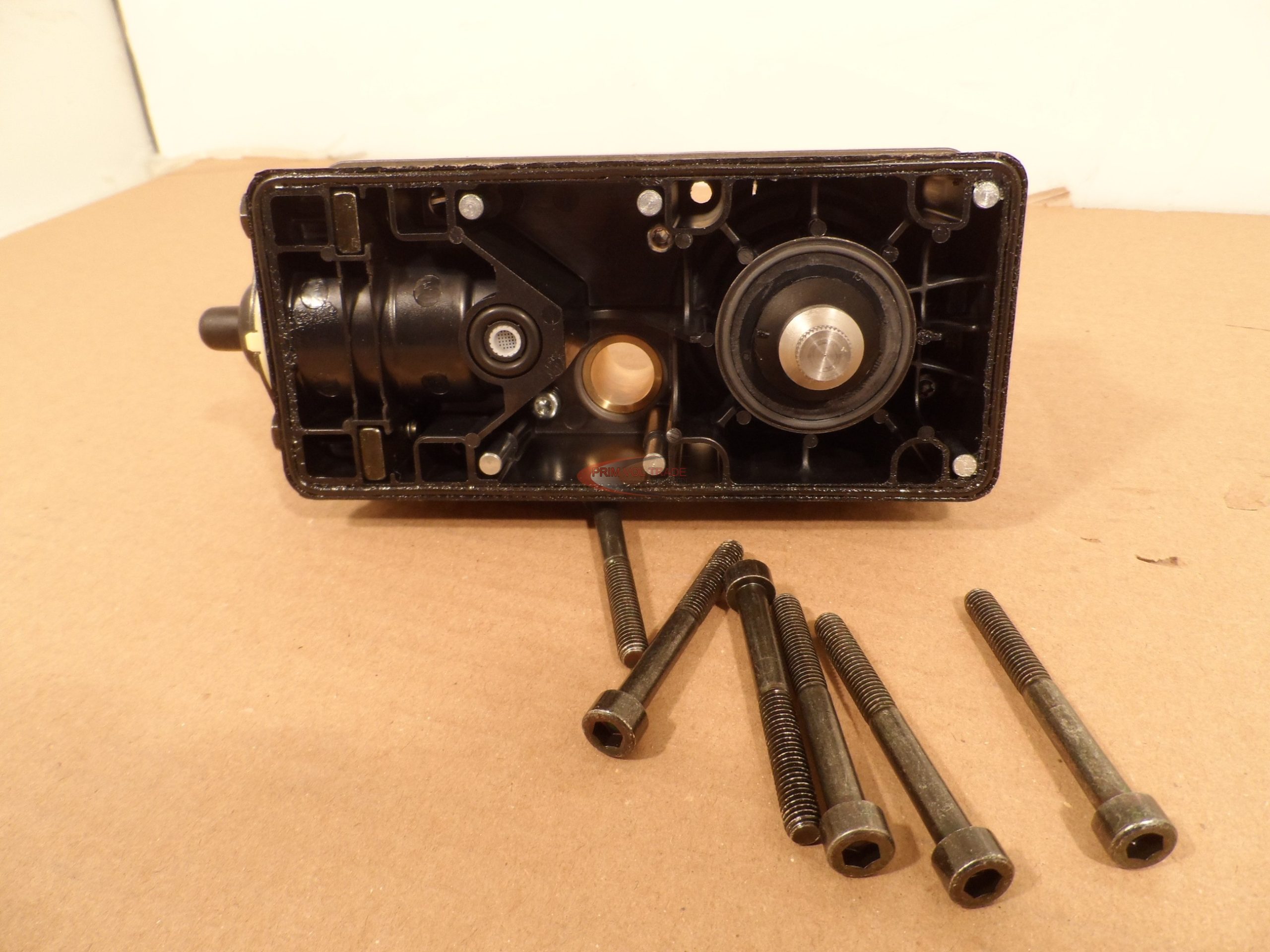 122896_0.jpg Légszárítónyomásszab.egy.(REGULATOR)VOLVO