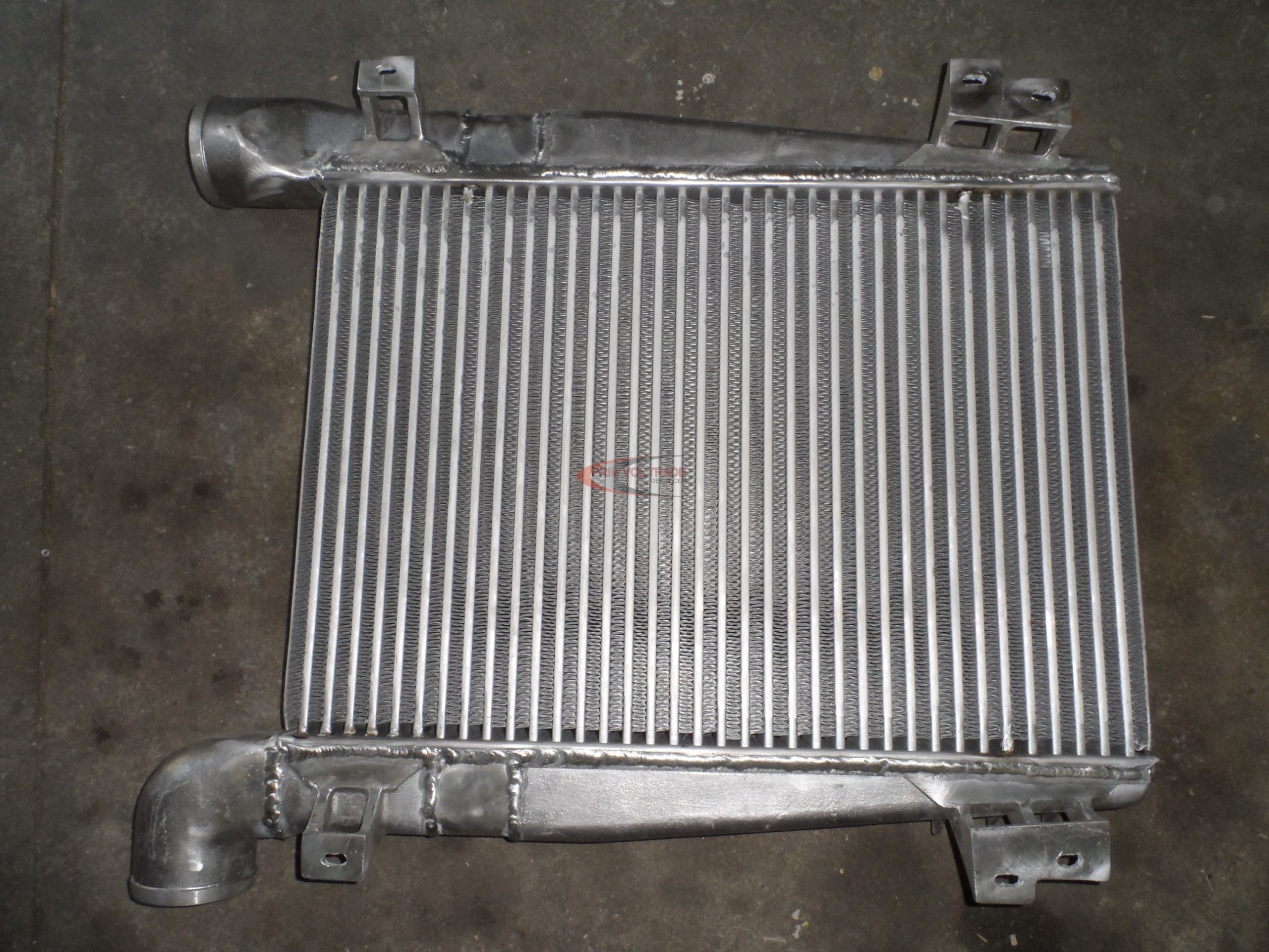 162118_0.jpg Intercooler