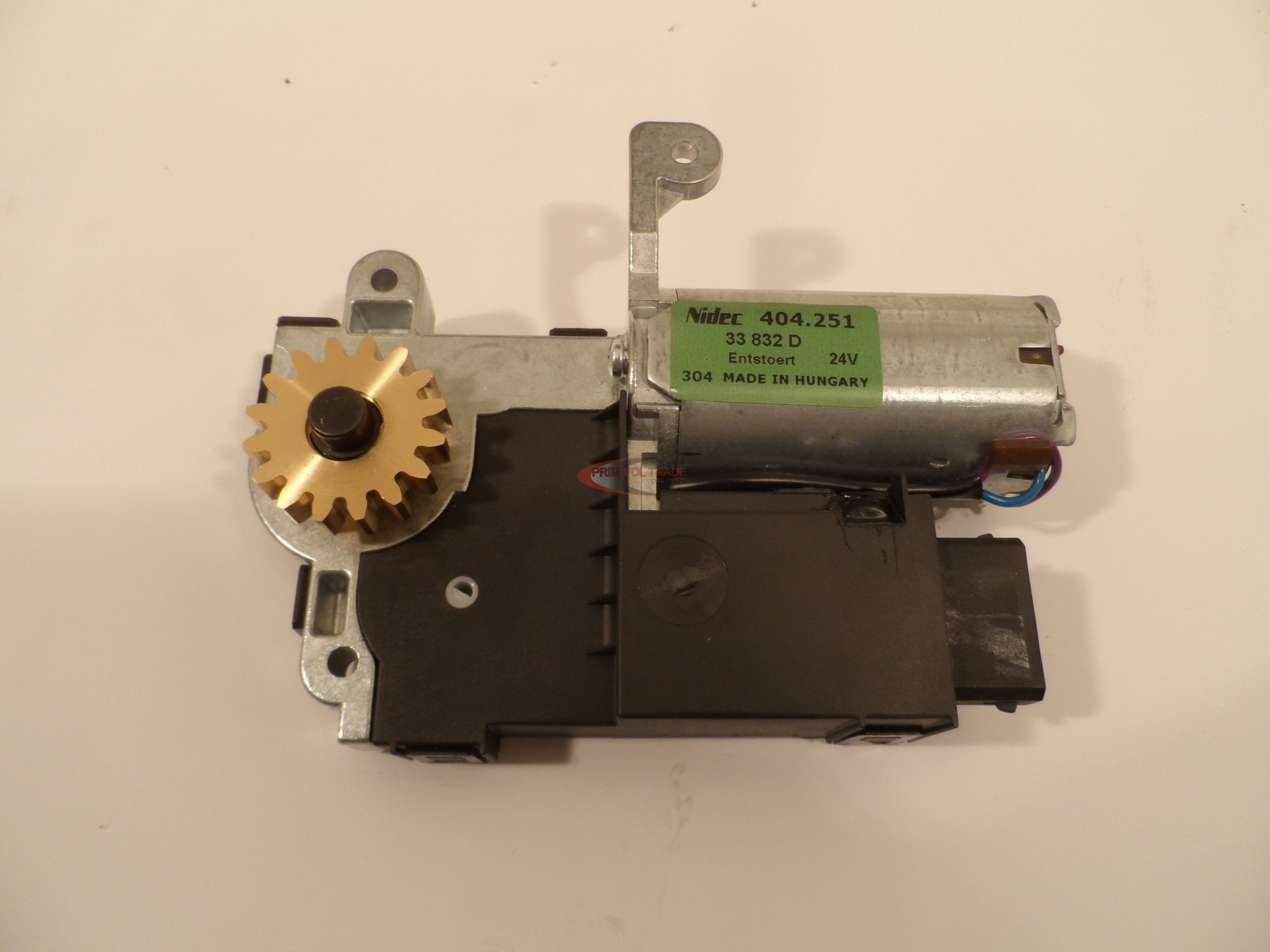 232958_0.jpg Tetőszellőztető mozgató motor