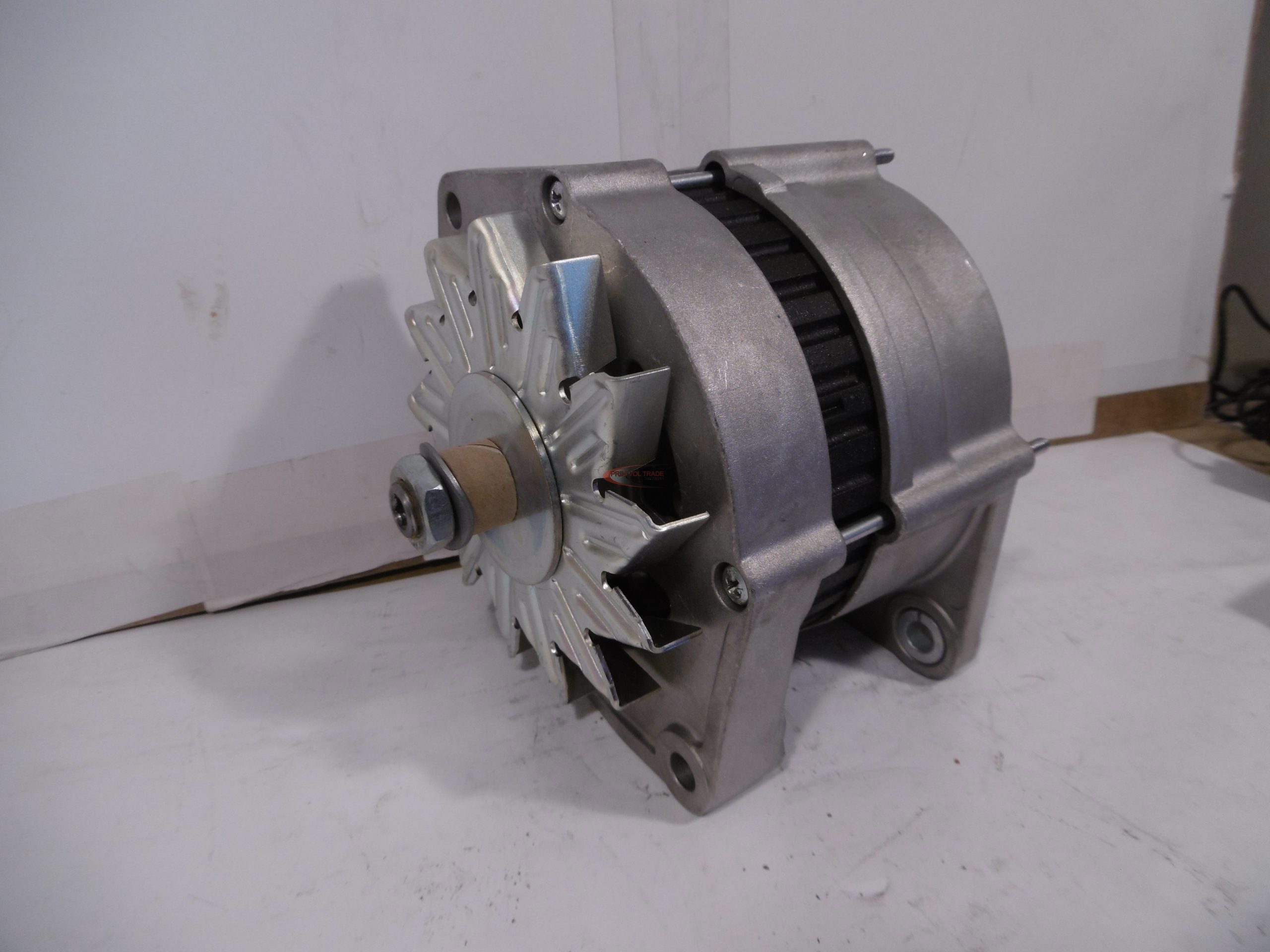 24698_0.jpg Generátor 28,5/80A