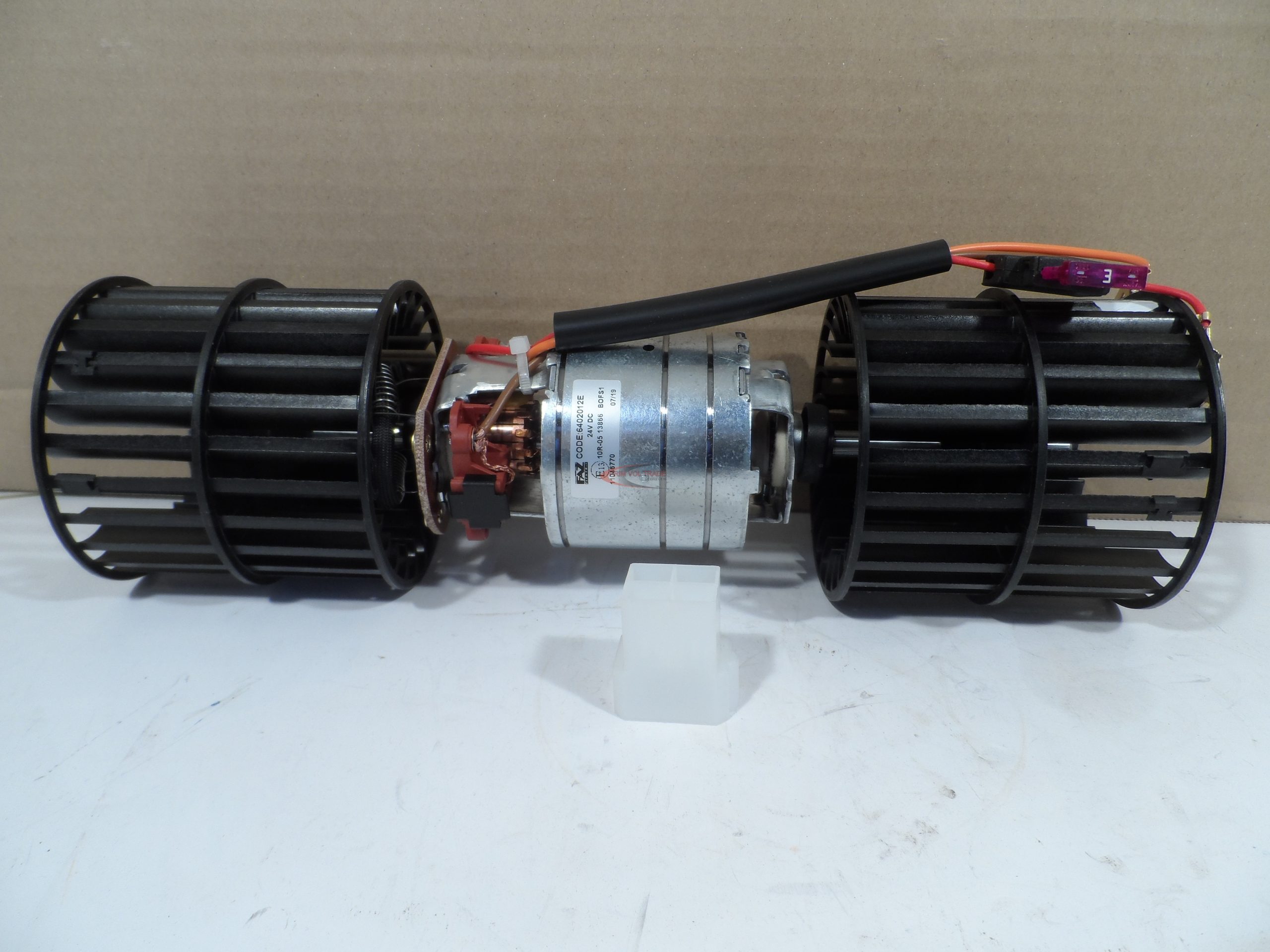 284332_0.jpg Fűtőmotor/ventilátor ZENIT