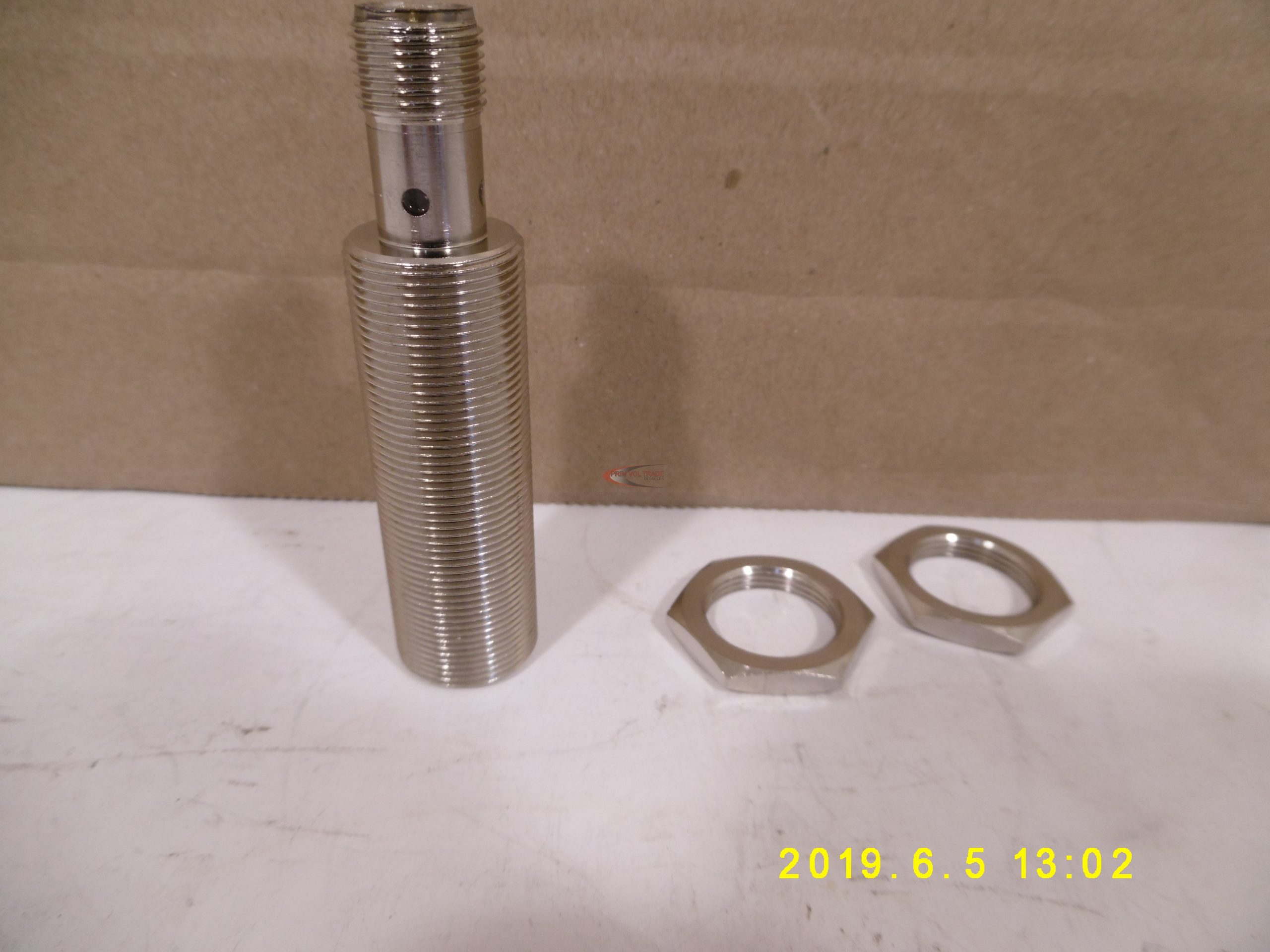 288507_0.jpg Proximity switch, becsukásg.inf. kapcsoló