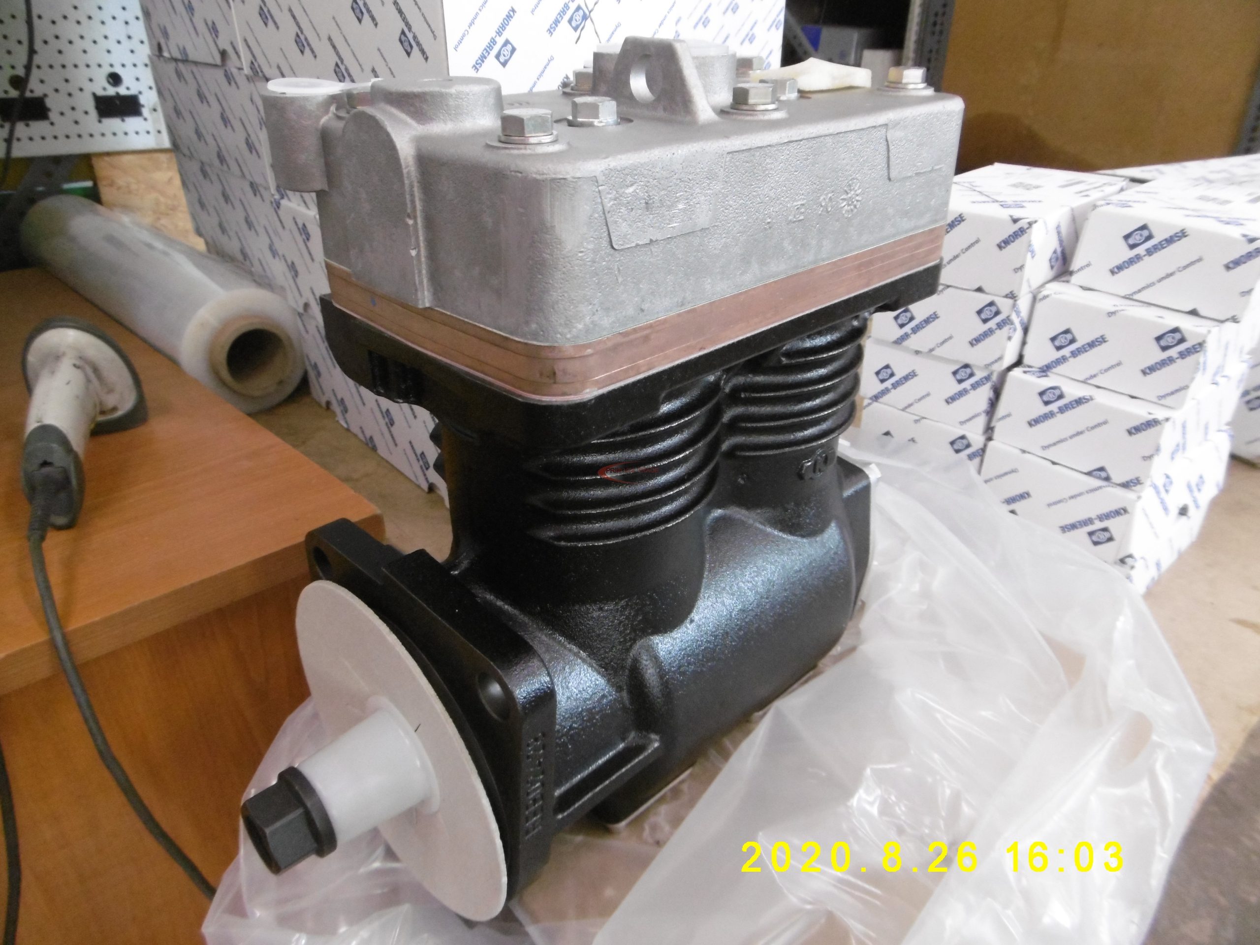 288512_0.jpg Kompresszor 600cc Volvo LK4918