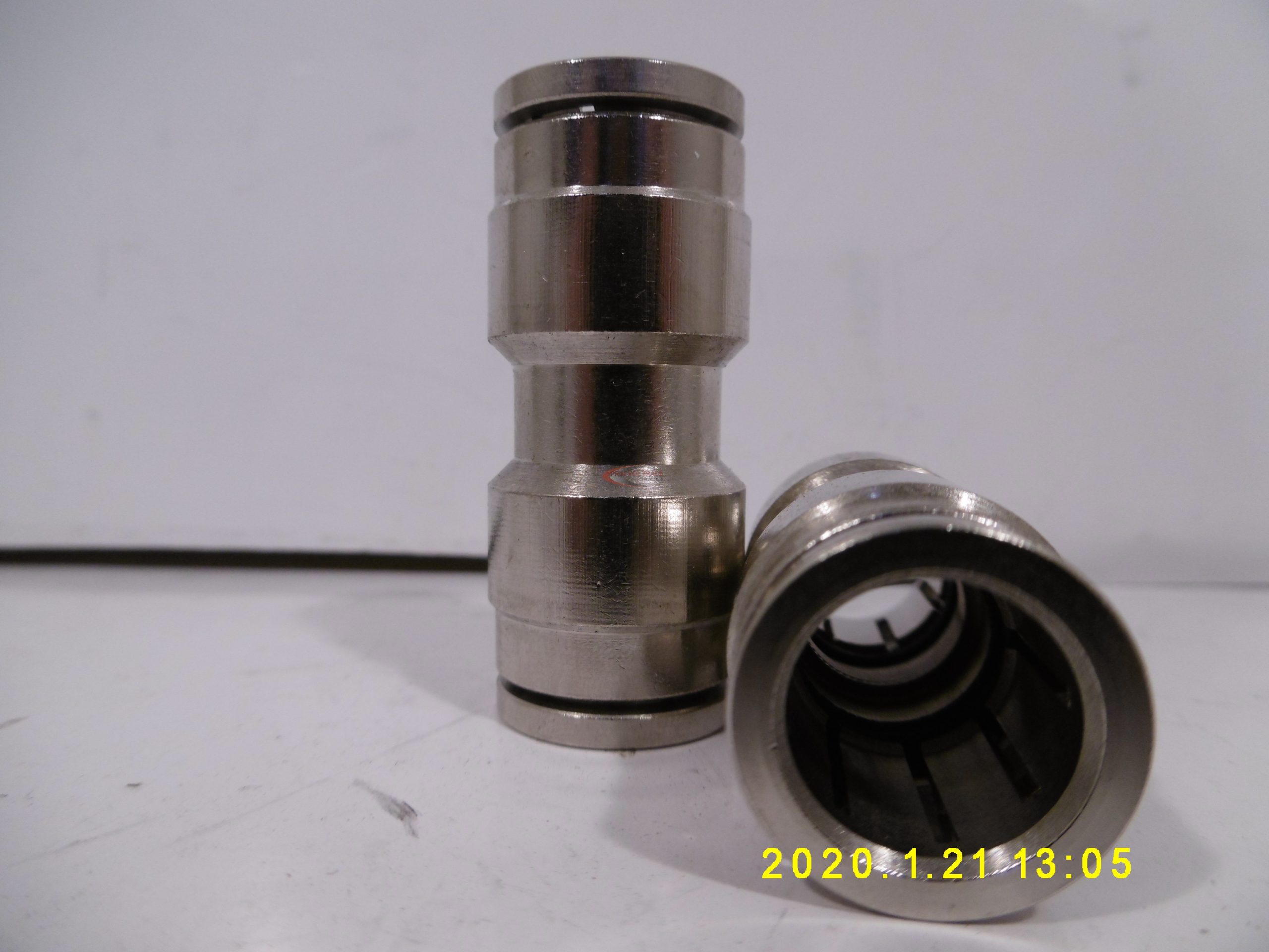 292543_0.jpg Gyorscsatlakozó 13mm ZFI13