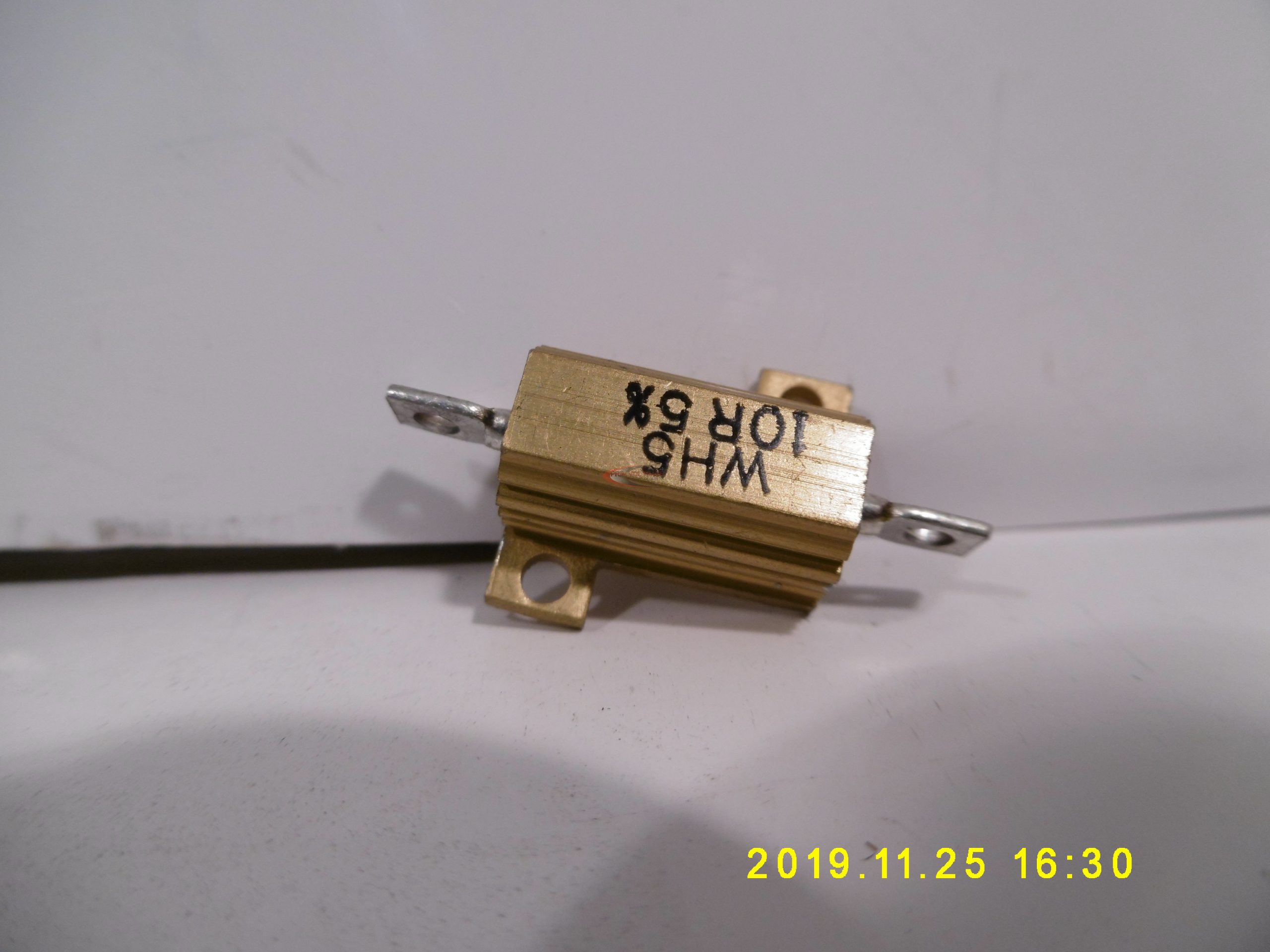 294291_0.jpg Ellenállás 10R-5W