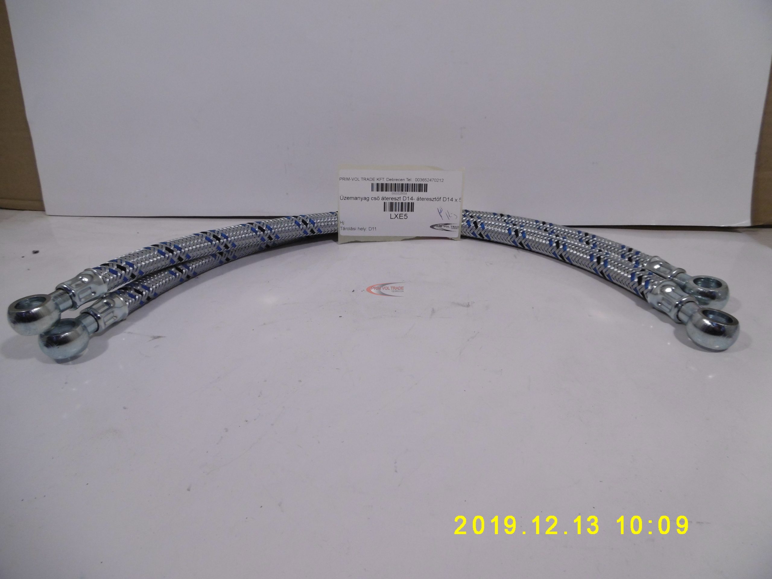 294846_0.jpg Üzemanyag cső átereszt D14- áteresztőf D14 x 500mm