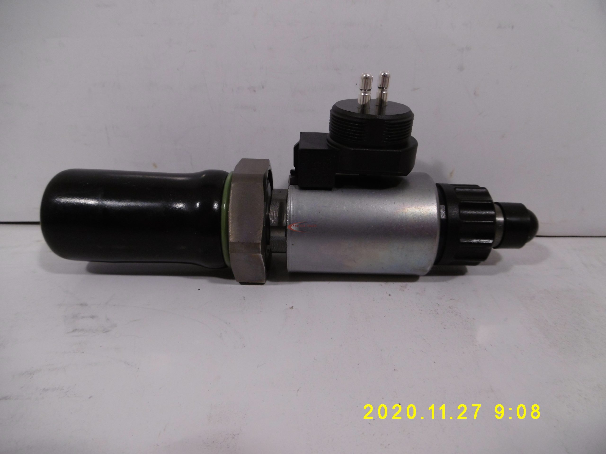 300591_0.jpg Nyomássz. szelep (hidrohajtás) 24V