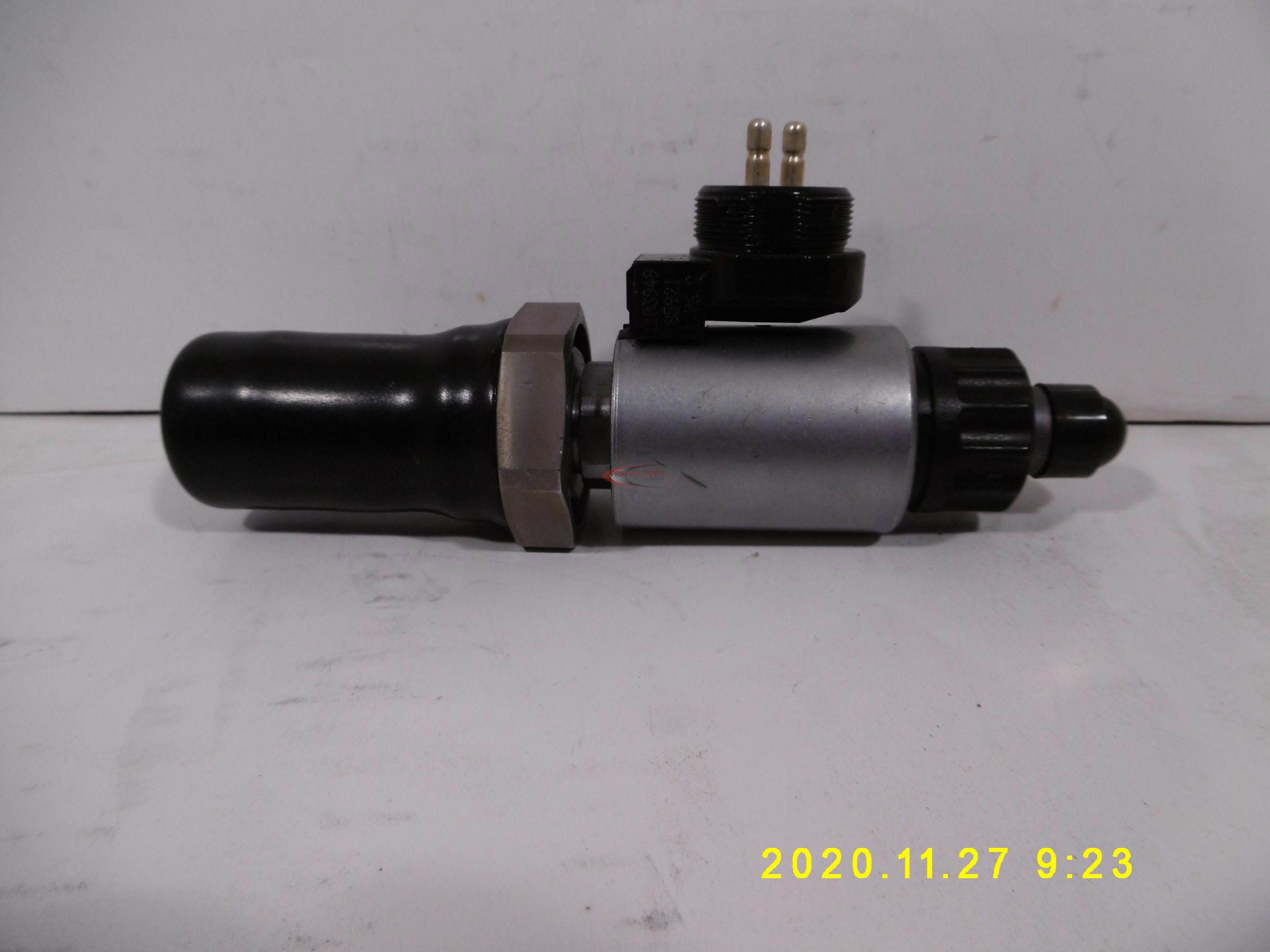 300592_0.jpg Nyomássz. szelep (hidrohajtás) 12V