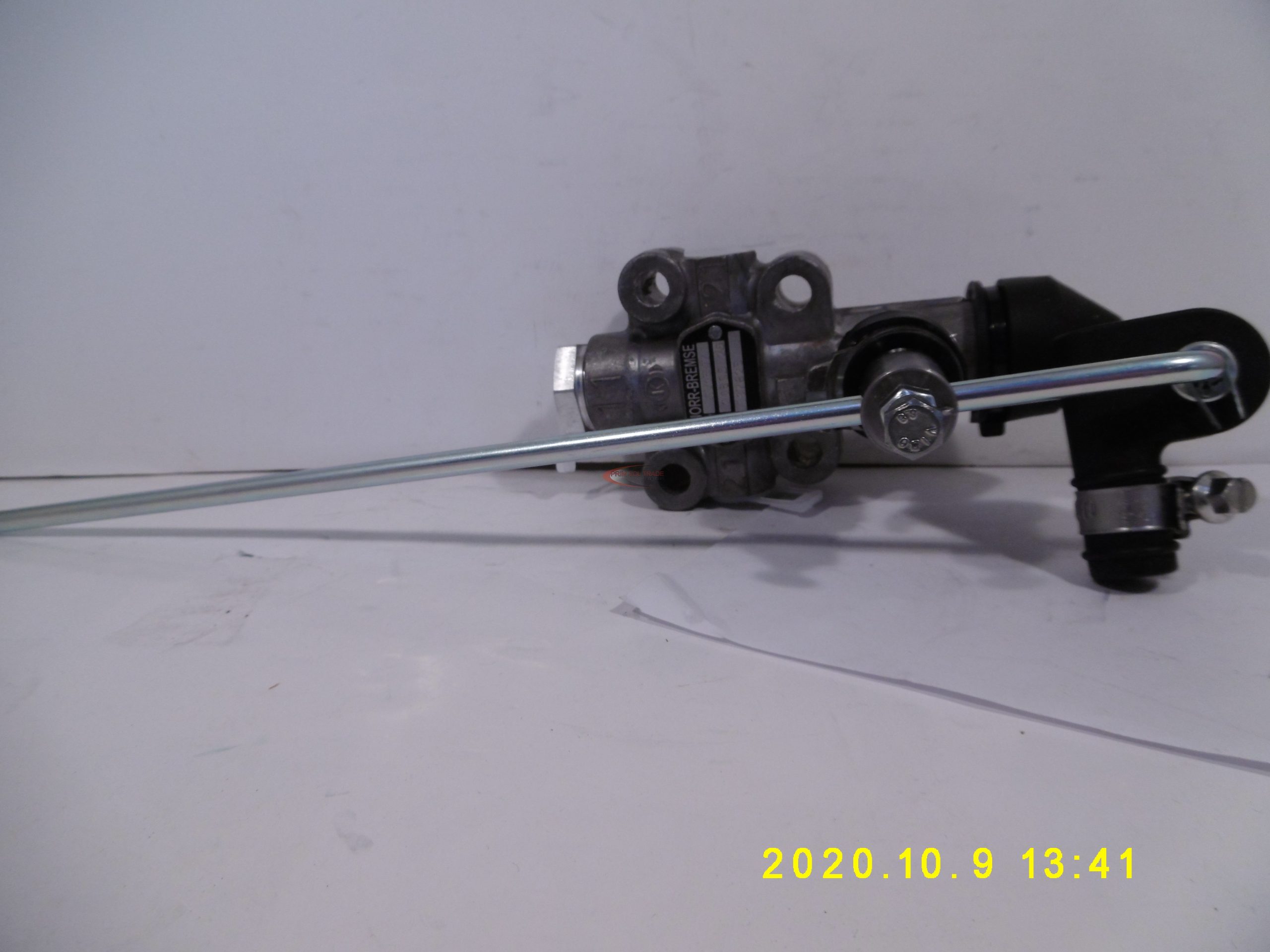 302956_0.jpg Légrugó szintezőszelep SV1307