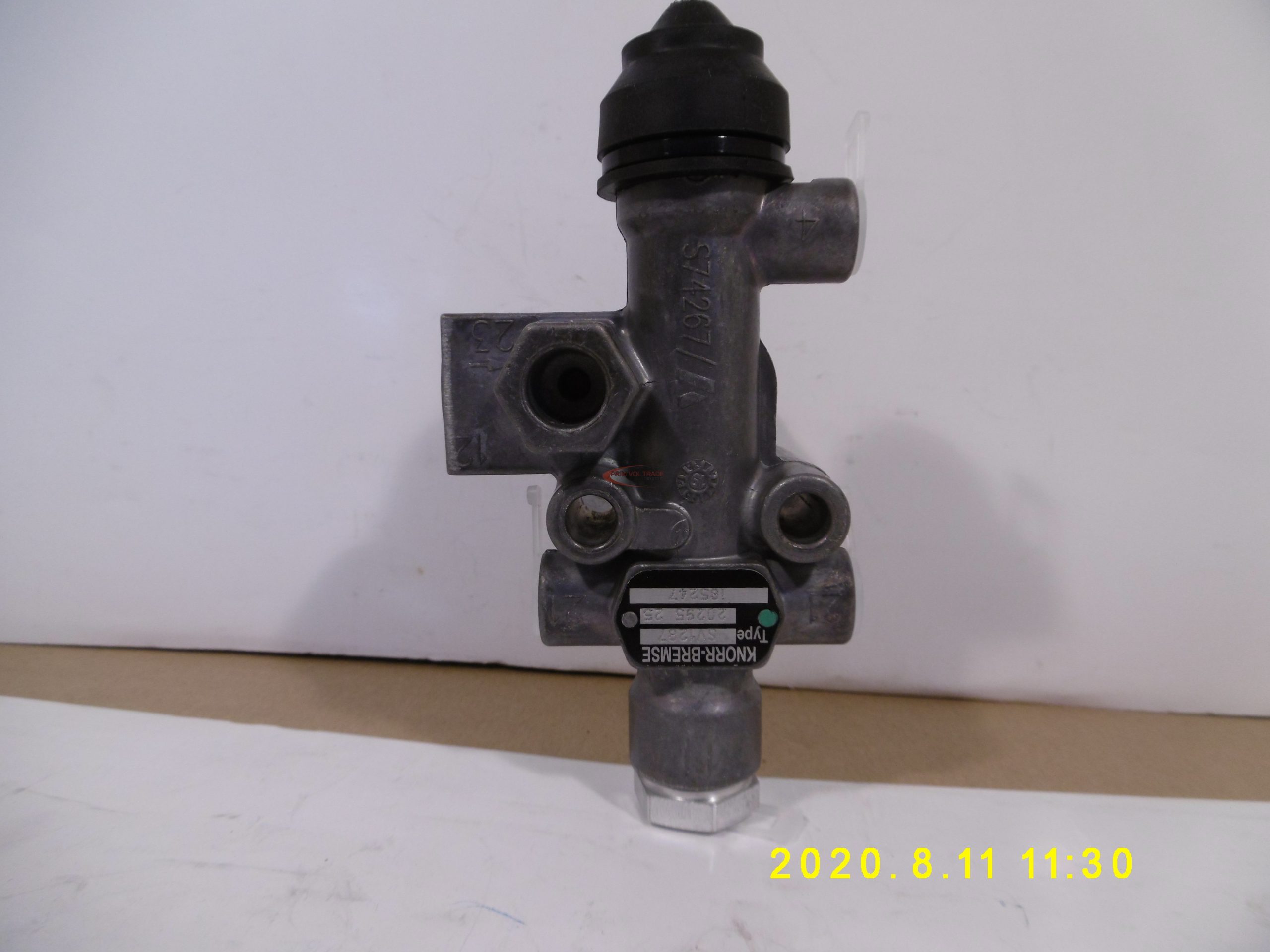 303087_0.jpg Légrugószelep SV1287