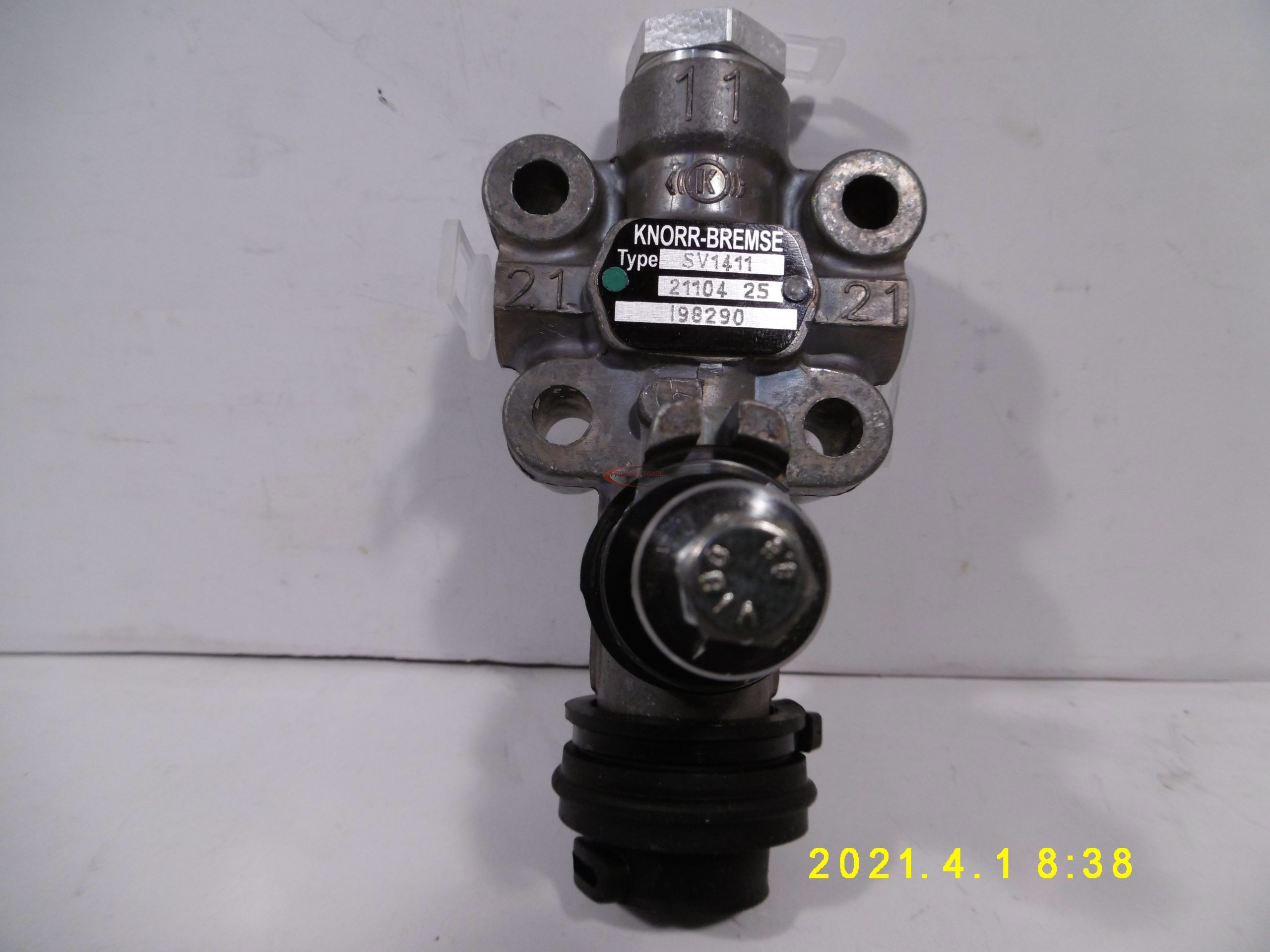 303089_0.jpg Légrugószelep SV1411