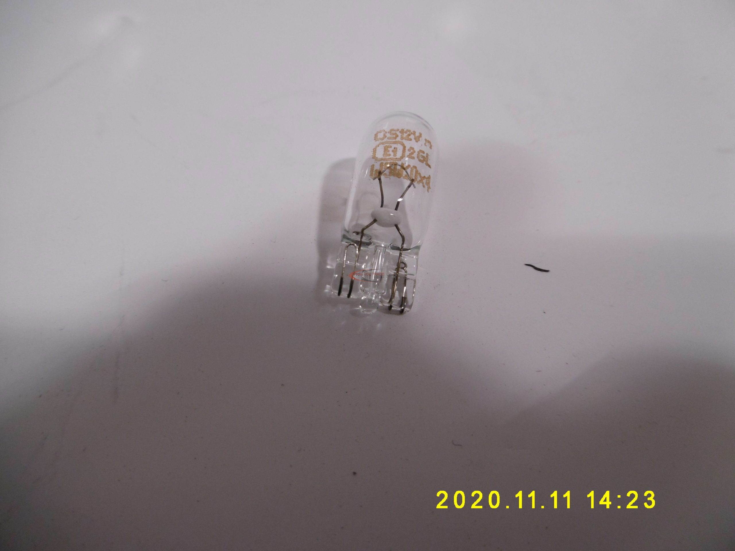 306684_0.jpg Izzó W5W