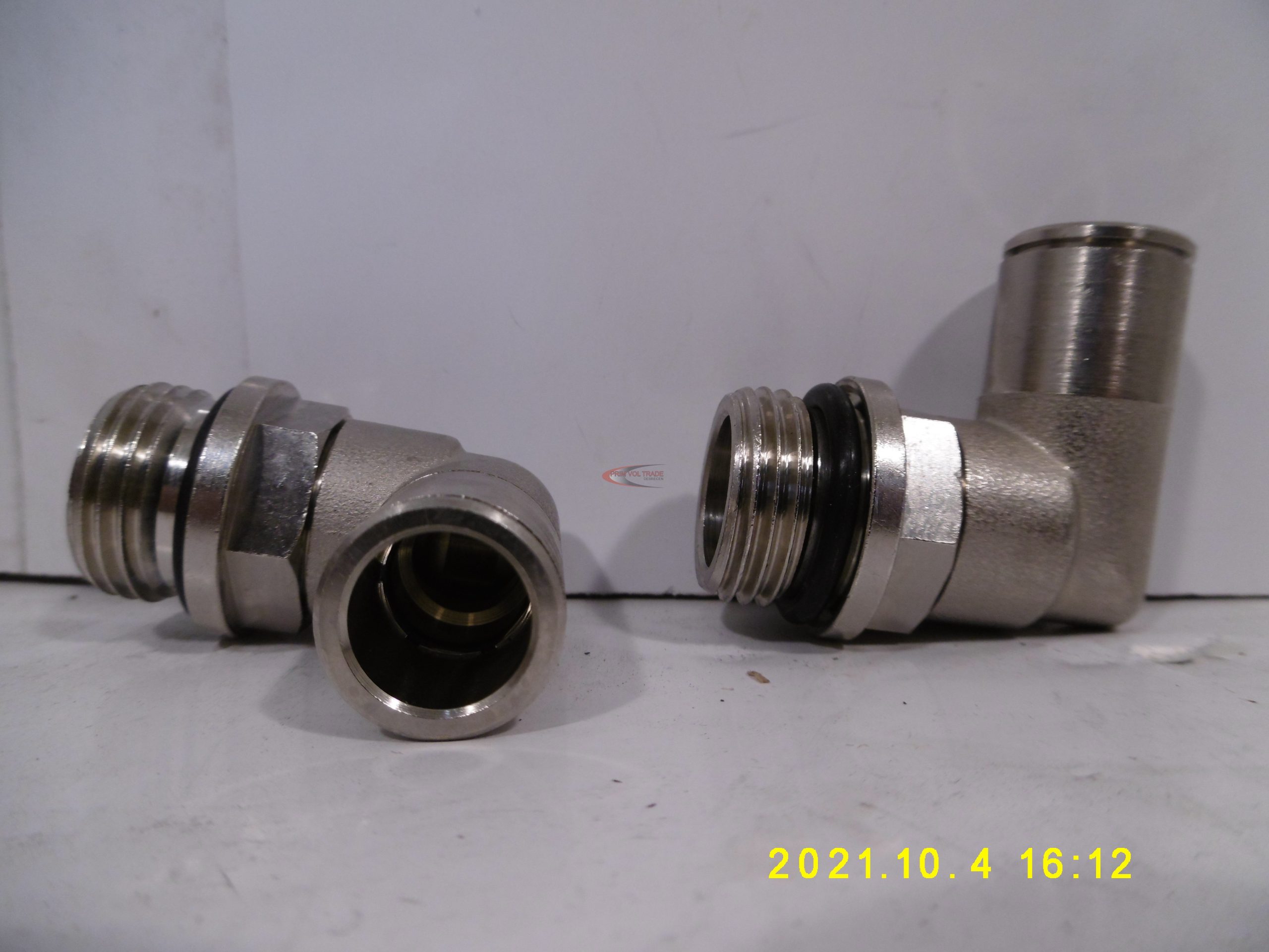 317311_0.jpg Könyök csatlakozó M12-1/2 külső menet