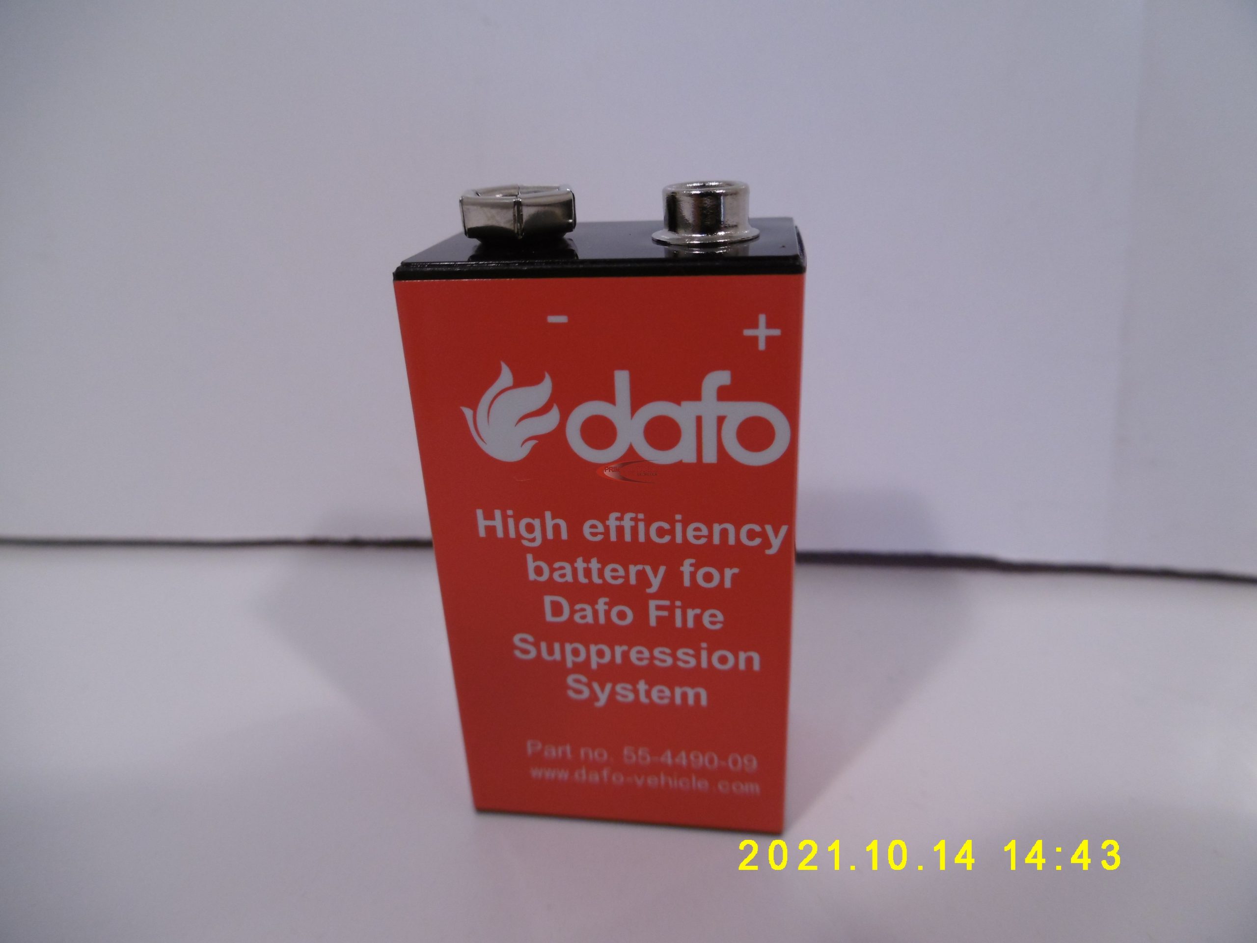317727_0.jpg Elem lithium 9V